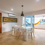 Luxury 3BR Apto. Salida a Playa Piscina Jacuzzi